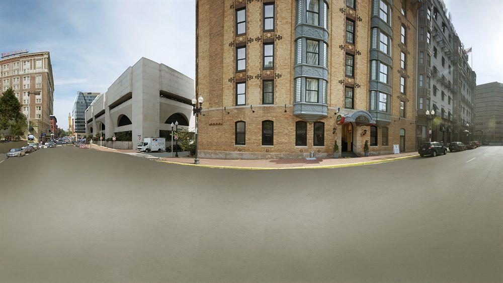Courtyard Copley Square酒店3*