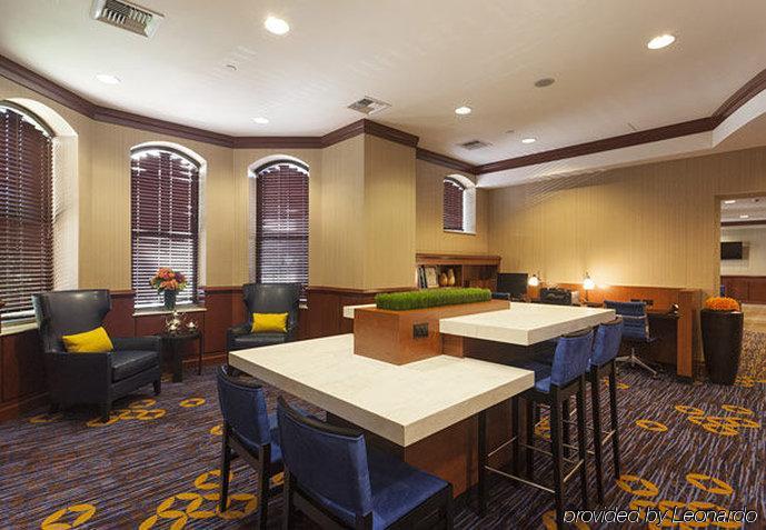 波士顿科普利广场酒店（Courtyard Copley Square Hotel Boston）
