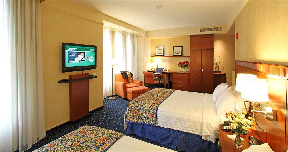 3*Courtyard Copley Square酒店，波士顿